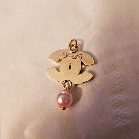 Chanel gold & pink zipper pull charm - Picture 3 of 3